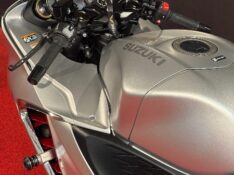 SUZUKI MOTOS GSX 1300 R HAYABUSA /2024 EXCLUSIVO VEÍCULOS SANTA CRUZ DO SUL / Carros no Vale