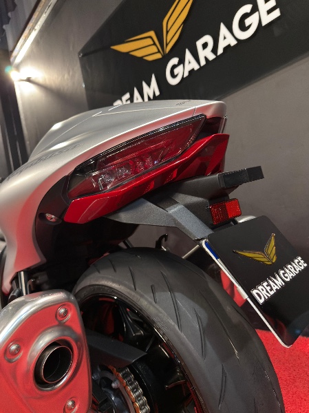 SUZUKI MOTOS GSX 1300 R HAYABUSA /2024 EXCLUSIVO VEÍCULOS SANTA CRUZ DO SUL / Carros no Vale