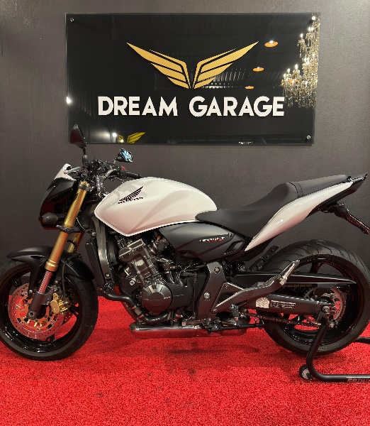 HONDA MOTOS CB 600F HORNET /2013 EXCLUSIVO VEÍCULOS SANTA CRUZ DO SUL / Carros no Vale