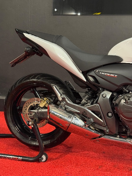 HONDA MOTOS CB 600F HORNET /2013 EXCLUSIVO VEÍCULOS SANTA CRUZ DO SUL / Carros no Vale