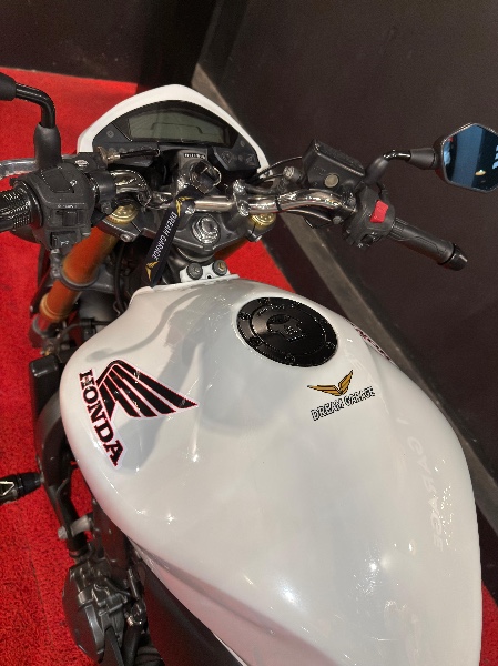 HONDA MOTOS CB 600F HORNET /2013 EXCLUSIVO VEÍCULOS SANTA CRUZ DO SUL / Carros no Vale