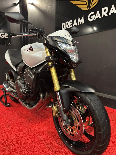 HONDA MOTOS CB 600F HORNET /2013 EXCLUSIVO VEÍCULOS SANTA CRUZ DO SUL / Carros no Vale