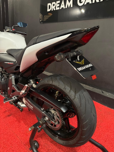 HONDA MOTOS CB 600F HORNET /2013 EXCLUSIVO VEÍCULOS SANTA CRUZ DO SUL / Carros no Vale