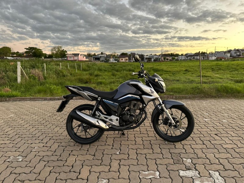 HONDA MOTOS CG 160 TITAN 2023/2023 LECO MOTOS VENÂNCIO AIRES / Carros no Vale
