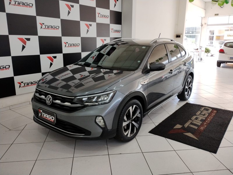 VOLKSWAGEN NIVUS 1.0 200 TSI TOTAL FLEX HIGHLINE AUTOMÁTICO 2021/2021 TIAGO AUTOMÓVEIS VENÂNCIO AIRES / Carros no Vale