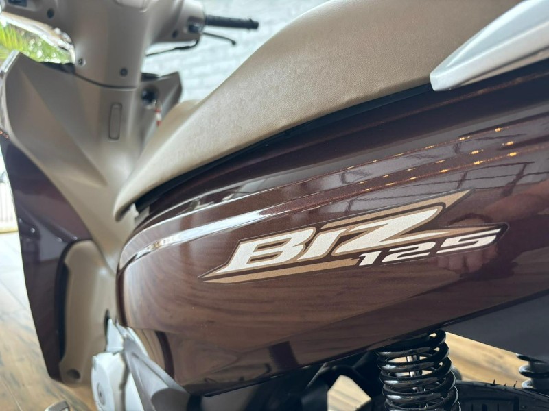 HONDA MOTOS BIZ 125 /2022 RT 811 VEÍCULOS ARROIO DO MEIO / Carros no Vale