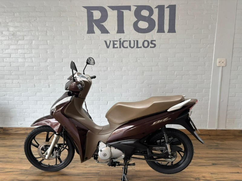HONDA MOTOS BIZ 125 /2022 RT 811 VEÍCULOS ARROIO DO MEIO / Carros no Vale