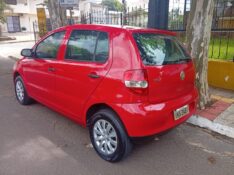 VOLKSWAGEN FOX 1.0 2004/2005 ALTERNATIVA VEÍCULOS LAJEADO / Carros no Vale