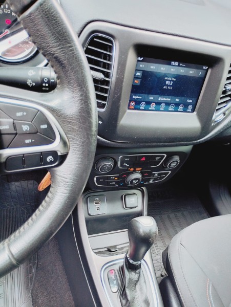 JEEP COMPASS 2.0 16V LONGITUDE /2018 CHIMA VEÍCULOS VENÂNCIO AIRES / Carros no Vale