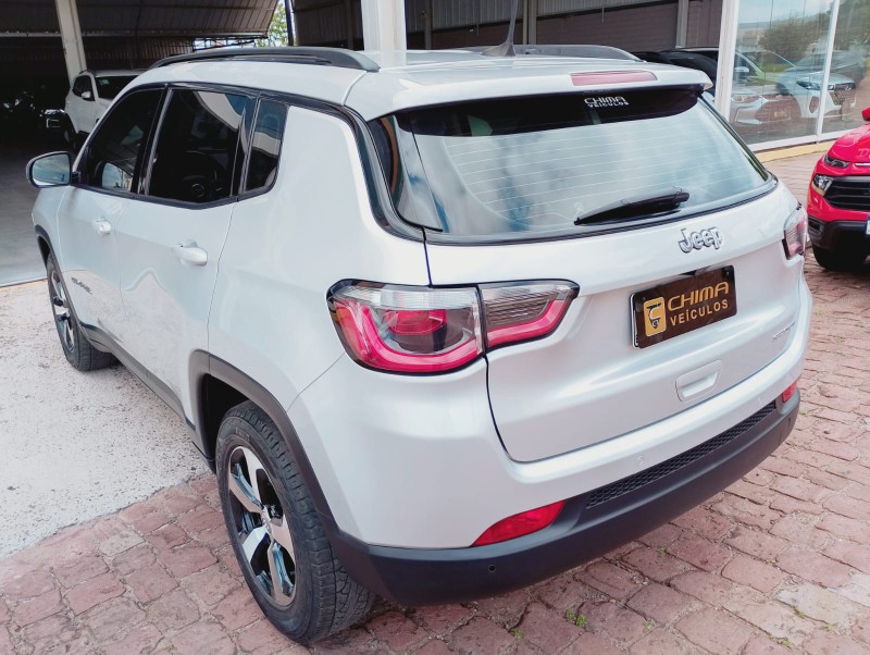 JEEP COMPASS 2.0 16V LONGITUDE /2018 CHIMA VEÍCULOS VENÂNCIO AIRES / Carros no Vale