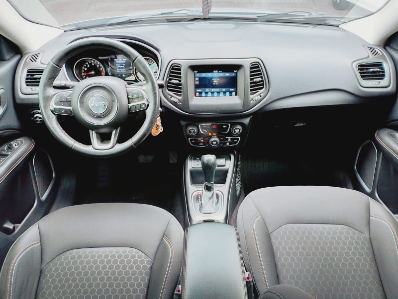 JEEP COMPASS 2.0 16V LONGITUDE /2018 CHIMA VEÍCULOS VENÂNCIO AIRES / Carros no Vale
