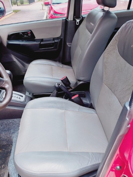 MITSUBISHI PAJERO TR4 4X4 AUTOMÁTICA /2006 CHIMA VEÍCULOS VENÂNCIO AIRES / Carros no Vale