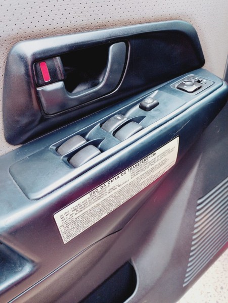 MITSUBISHI PAJERO TR4 4X4 AUTOMÁTICA /2006 CHIMA VEÍCULOS VENÂNCIO AIRES / Carros no Vale