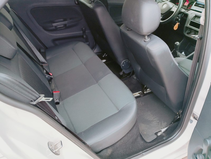 VOLKSWAGEN GOL (NOVO) 1.6 MI TOTAL FLEX 8V 4P /2022 CHIMA VEÍCULOS VENÂNCIO AIRES / Carros no Vale