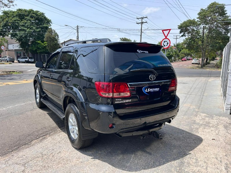 TOYOTA HILUX SW4 SRV D4-D 4X4 3.0 TDI DIES. AUT 2008/2008 LS MULTIMARCAS VENÂNCIO AIRES / Carros no Vale