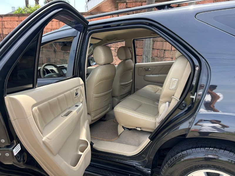 TOYOTA HILUX SW4 SRV D4-D 4X4 3.0 TDI DIES. AUT 2008/2008 LS MULTIMARCAS VENÂNCIO AIRES / Carros no Vale