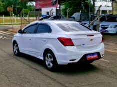 CHEVROLET PRISMA 1.4 LTZ 2017/2018 CRUZEIRO MULTIMARCAS CRUZEIRO DO SUL / Carros no Vale