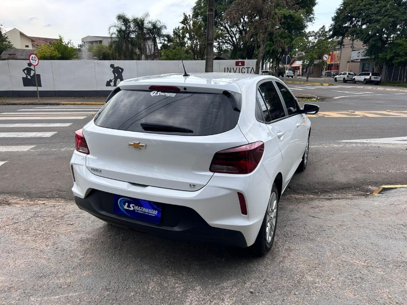 CHEVROLET ONIX HATCH LT 1.0 8V FLEXPOWER 5P MEC. 2020/2020 LS MULTIMARCAS VENÂNCIO AIRES / Carros no Vale