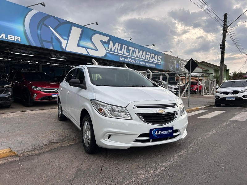 CHEVROLET ONIX HATCH LT 1.0 8V FLEXPOWER 5P MEC. 2016/2016 LS MULTIMARCAS VENÂNCIO AIRES / Carros no Vale