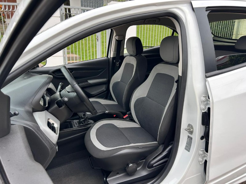 CHEVROLET ONIX HATCH LT 1.0 8V FLEXPOWER 5P MEC. 2016/2016 LS MULTIMARCAS VENÂNCIO AIRES / Carros no Vale