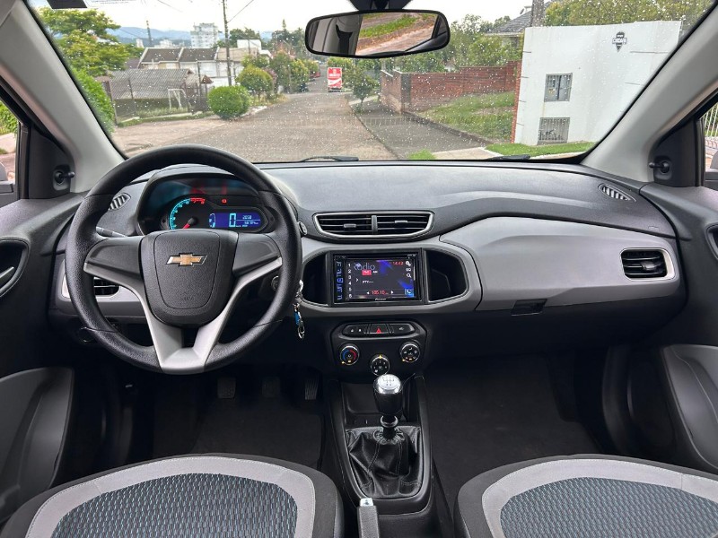 CHEVROLET ONIX HATCH LT 1.0 8V FLEXPOWER 5P MEC. 2016/2016 LS MULTIMARCAS VENÂNCIO AIRES / Carros no Vale