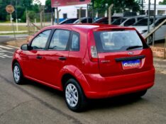 FORD FIESTA 1.0 2012/2013 CRUZEIRO MULTIMARCAS CRUZEIRO DO SUL / Carros no Vale