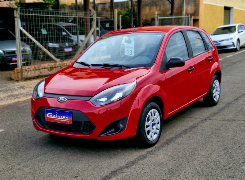 FORD FIESTA 1.0 2012/2013 CRUZEIRO MULTIMARCAS CRUZEIRO DO SUL / Carros no Vale