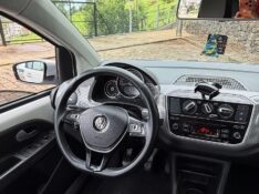 VOLKSWAGEN UP! CROSS 1.0 TSI TOTAL FLEX 2019/2019 BOSCO AUTOMÓVEIS GUAPORÉ / Carros no Vale