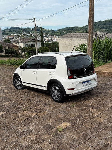 VOLKSWAGEN UP! CROSS 1.0 TSI TOTAL FLEX 2019/2019 BOSCO AUTOMÓVEIS GUAPORÉ / Carros no Vale