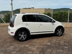 VOLKSWAGEN UP! CROSS 1.0 TSI TOTAL FLEX 2019/2019 BOSCO AUTOMÓVEIS GUAPORÉ / Carros no Vale