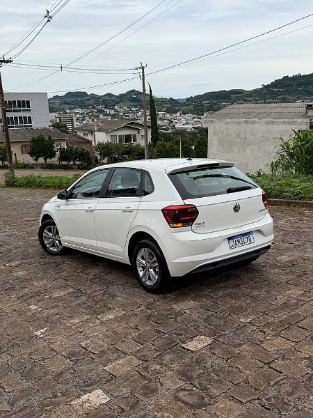 VOLKSWAGEN POLO 1.0 TSI 200 COMFORTLINE 2020/2021 BOSCO AUTOMÓVEIS GUAPORÉ / Carros no Vale