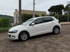 VOLKSWAGEN POLO 1.0 TSI 200 COMFORTLINE 2020/2021 BOSCO AUTOMÓVEIS GUAPORÉ / Carros no Vale