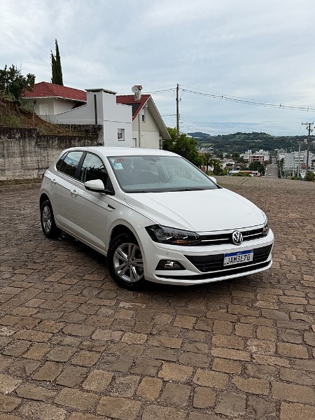 VOLKSWAGEN POLO 1.0 TSI 200 COMFORTLINE 2020/2021 BOSCO AUTOMÓVEIS GUAPORÉ / Carros no Vale