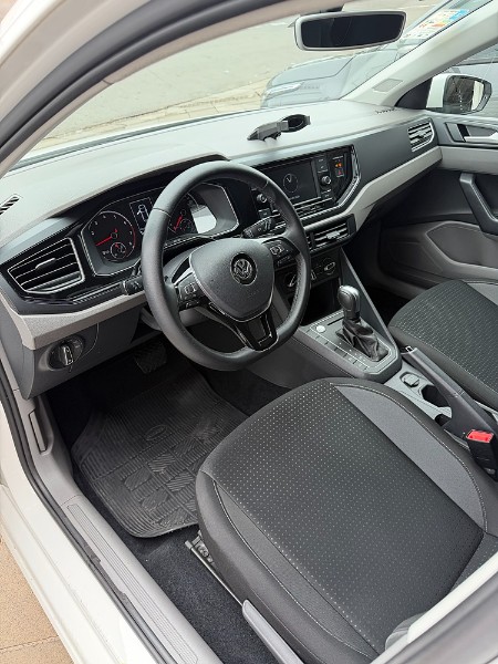 VOLKSWAGEN POLO 1.0 TSI 200 COMFORTLINE 2020/2021 BOSCO AUTOMÓVEIS GUAPORÉ / Carros no Vale