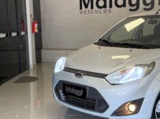 FORD FIESTA 1.6 8V /CLASS 8V 2012/2013 MALAGGI VEÍCULOS ENCANTADO / Carros no Vale