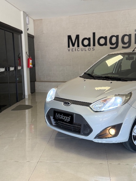 FORD FIESTA 1.6 8V /CLASS 8V 2012/2013 MALAGGI VEÍCULOS ENCANTADO / Carros no Vale
