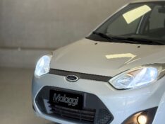 FORD FIESTA 1.6 8V /CLASS 8V 2012/2013 MALAGGI VEÍCULOS ENCANTADO / Carros no Vale