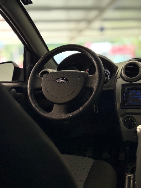 FORD FIESTA 1.6 8V /CLASS 8V 2012/2013 MALAGGI VEÍCULOS ENCANTADO / Carros no Vale