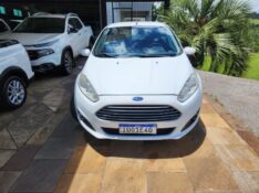 FORD FIESTA 1.6 SE HATCH 16V FLEX 4P AUTOMÁTICO 2013/2014 TS VEÍCULOS ANTA GORDA / Carros no Vale