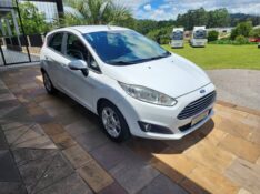 FORD FIESTA 1.6 SE HATCH 16V FLEX 4P AUTOMÁTICO 2013/2014 TS VEÍCULOS ANTA GORDA / Carros no Vale