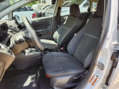 FORD FIESTA 1.6 SE HATCH 16V FLEX 4P AUTOMÁTICO 2013/2014 TS VEÍCULOS ANTA GORDA / Carros no Vale
