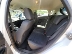 FORD FIESTA 1.6 SE HATCH 16V FLEX 4P AUTOMÁTICO 2013/2014 TS VEÍCULOS ANTA GORDA / Carros no Vale