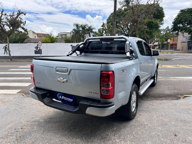 CHEVROLET S10 PICK-UP LT 2.8 TDI 4X4 CD DIESEL AUT 2013/2013 LS MULTIMARCAS VENÂNCIO AIRES / Carros no Vale