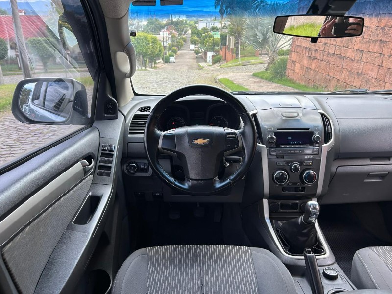 CHEVROLET S10 PICK-UP LT 2.8 TDI 4X4 CD DIESEL AUT 2013/2013 LS MULTIMARCAS VENÂNCIO AIRES / Carros no Vale