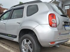 RENAULT DUSTER 2.0 D 4X2A 2013/2014 ADRIANO VEÍCULOS CRUZEIRO DO SUL / Carros no Vale