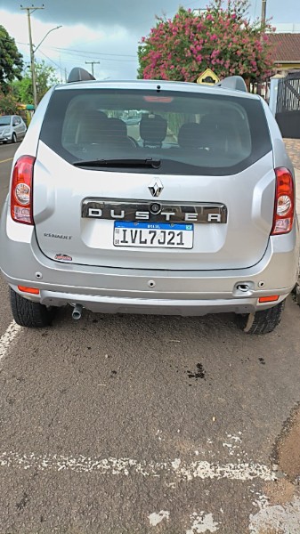 RENAULT DUSTER 2.0 D 4X2A 2013/2014 ADRIANO VEÍCULOS CRUZEIRO DO SUL / Carros no Vale