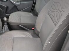 RENAULT DUSTER 2.0 D 4X2A 2013/2014 ADRIANO VEÍCULOS CRUZEIRO DO SUL / Carros no Vale
