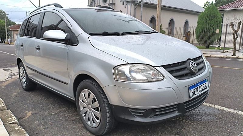 VOLKSWAGEN SPACEFOX 1.6 MI 8V TOTAL 2008/2008 ADRIANO VEÍCULOS CRUZEIRO DO SUL / Carros no Vale