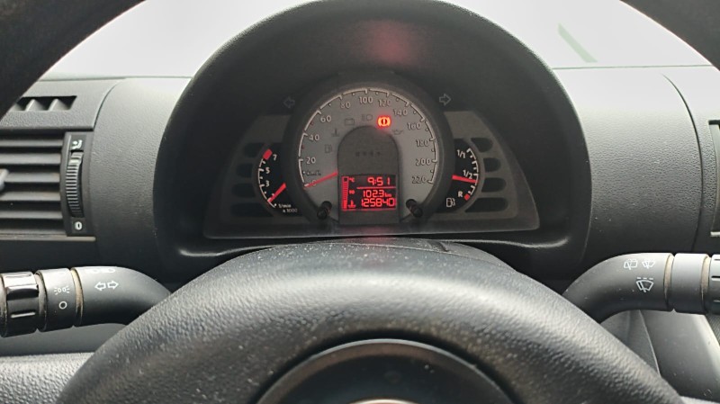 VOLKSWAGEN SPACEFOX 1.6 MI 8V TOTAL 2008/2008 ADRIANO VEÍCULOS CRUZEIRO DO SUL / Carros no Vale