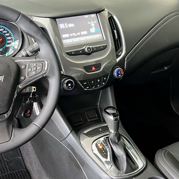 CHEVROLET CRUZE LT 1.4 TURBO 2018/2018 JOÃO CARROS MULTIMARCAS GUAPORÉ / Carros no Vale